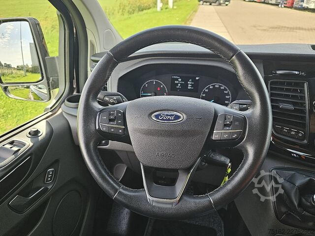 High-roof van FORD TRANSIT CUSTOM 2.0 Dubbele Cabine TRAIL