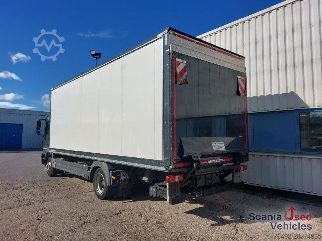 LKW mit Kofferaufbau Mercedes-Benz Atego 1221 L Koffer Ladebordwand