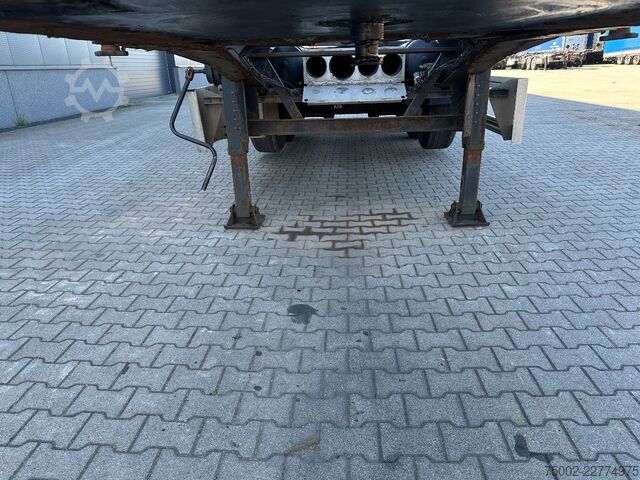 Container transportation Van Hool 20FT/30FT ADR (EX/II, EX/III, FL, OX, AT) / SAF...
