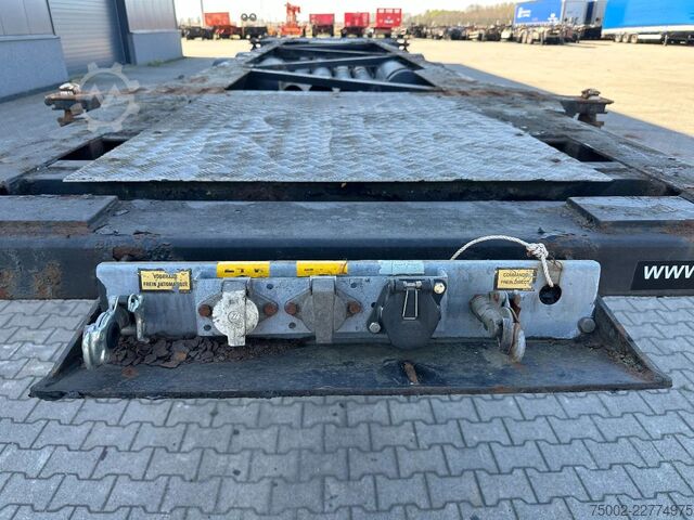 Container transportation Van Hool 20FT/30FT ADR (EX/II, EX/III, FL, OX, AT) / SAF...