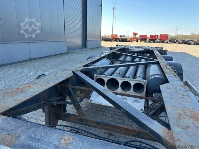 Container transportation Van Hool 20FT/30FT ADR (EX/II, EX/III, FL, OX, AT) / SAF...