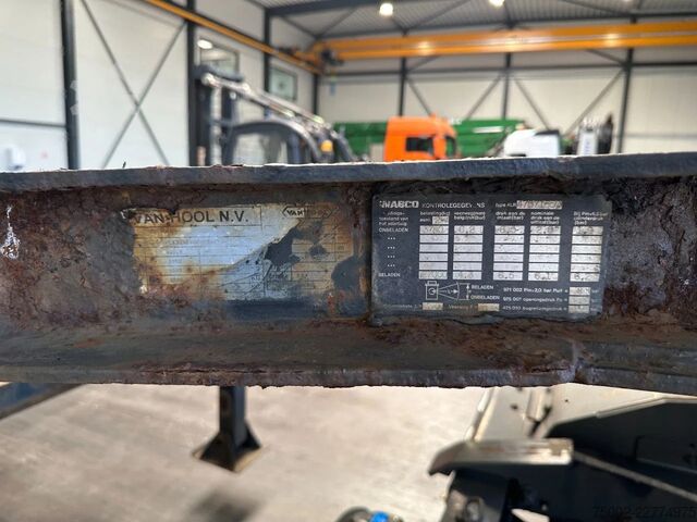 Container transportation Van Hool 20FT/30FT ADR (EX/II, EX/III, FL, OX, AT) / SAF...