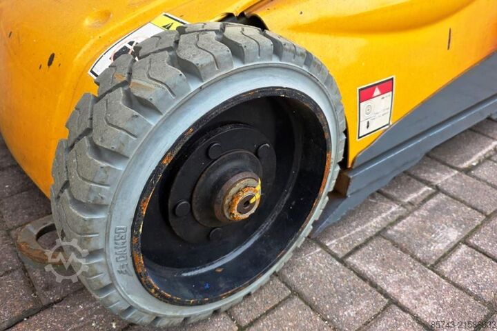 Scherenhebebühne Haulotte STAR 10 Electric, 10m Working Height, 3m Reach, 20