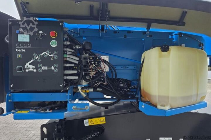 Teleskopbühne Genie S45XC Trax Valid inspection, *Guarantee! Diesel, 4