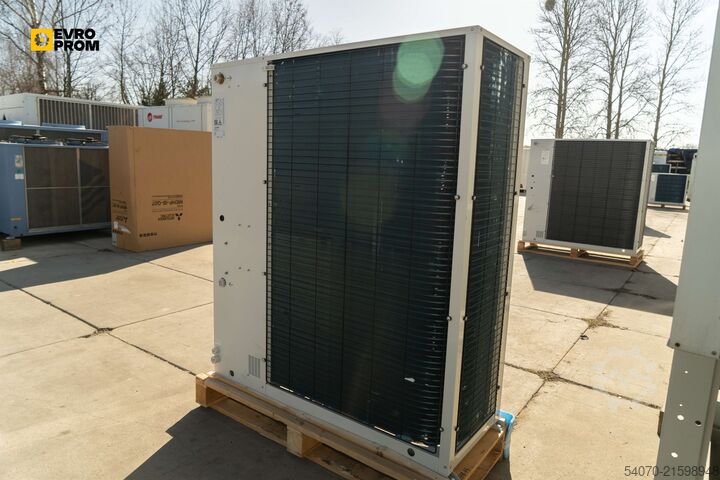 Kaltwassersatz/Wärmepumpe New Сhiller/Heat pump CLIMAVENETA 25.8/27.2 KW | With warranty