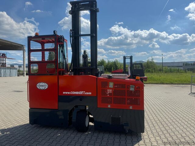 Vierwegestapler Combilift C3000GST / LPG/Triplex 8300 mm/New price
