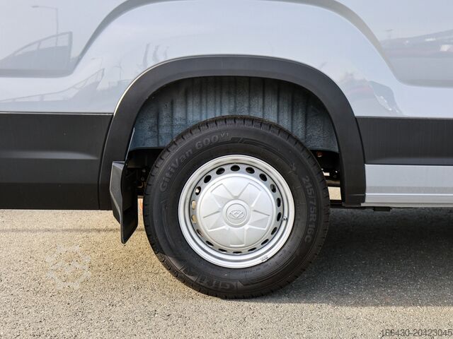 Minibus Maxus DELIVER 9