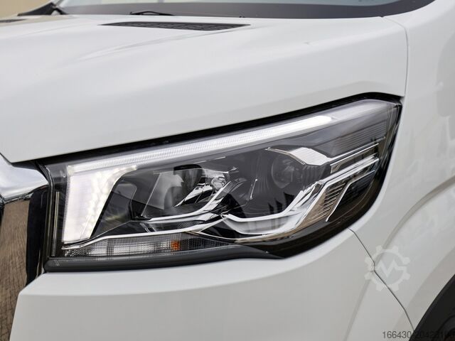 High top van Maxus DELIVER 9