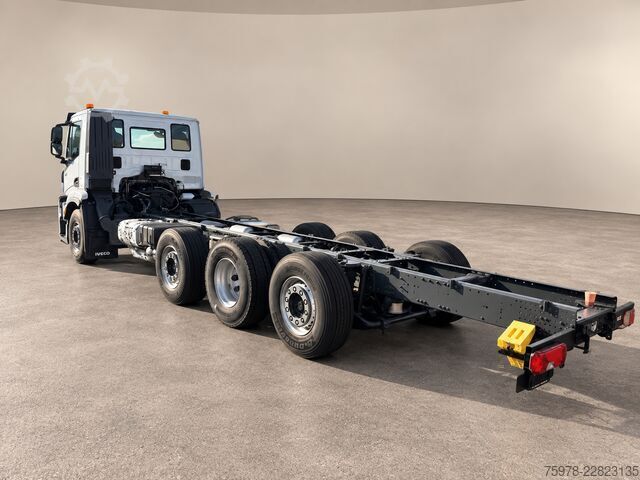 LKW mit Pritsche (offen) Iveco SWAY 320AD42