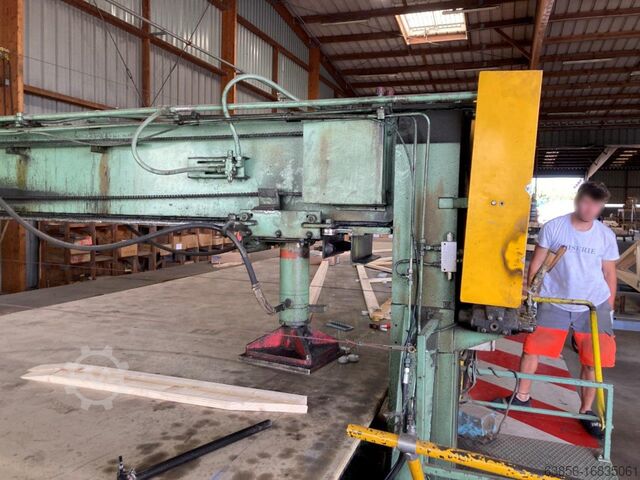 Truss press  SOGAMECA