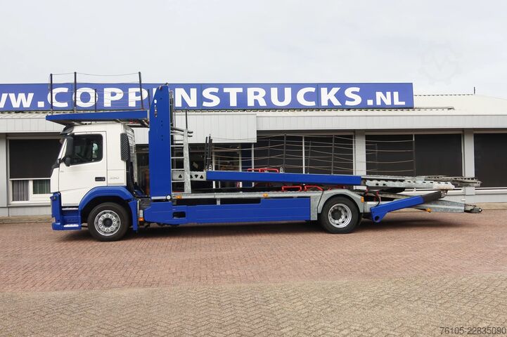Autotransporter Volvo FM 330 5 car transporter KASSBOHRER, 4x2