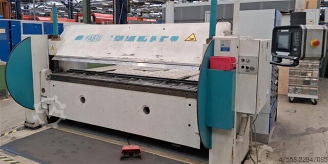 Schwenkbiegemaschine - hydraulisch FASTI 212-25-5