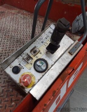 Scissor lift Skyjack SJ III 4632 Elektro 11,75 m