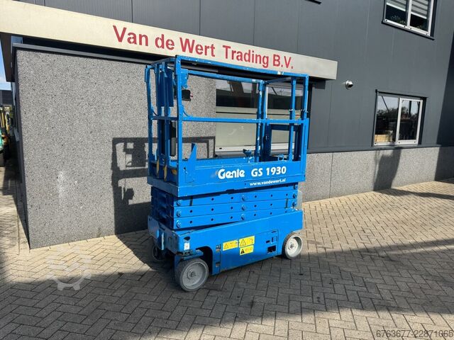 Genie GS -1932 Scherenarbeitsbühne / Scherenbühne 8 m Arbeitshöhe elektrisch Baujahr 2008 GENIE GS -1932 Schaarhoogwerker / Sciccor Lift 8M Werkhoogte elektrisch 2008