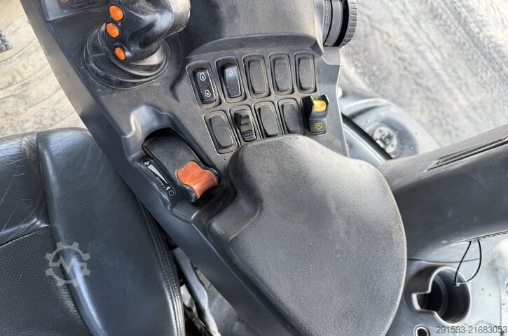 Traktor Challenger MT775E / LIKE NEW!