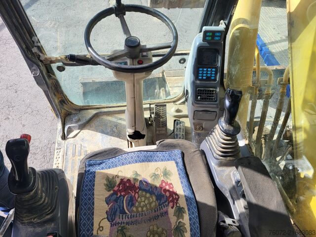 Mobilbagger mit Rädern Komatsu PW180-7K