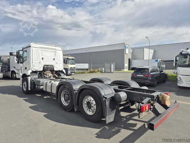LKW-Fahrgestell Mercedes Benz Antos 2543 6x2