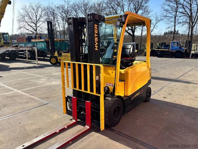 Forklift Hyster J2.5 XN 2500kg E- heftruck triplo