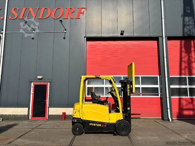 Forklift Hyster J2.5 XN 2500kg E- heftruck triplo