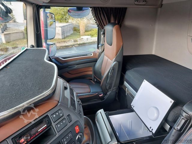 Volume tractor unit DAF XF106-530 SSC-INTARDER-2 Tanks-NAVI