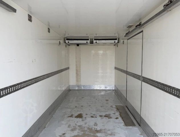Refrigerated truck DAF XF 105.460 SSC EURO 5 ISOLATED BOX THERMO KING C