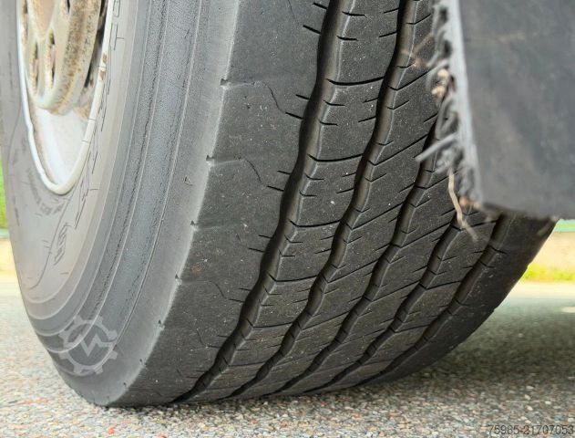 Refrigerated truck DAF XF 105.460 SSC EURO 5 ISOLATED BOX THERMO KING C