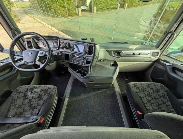 Standard tractor unit SCANIA R450 N333