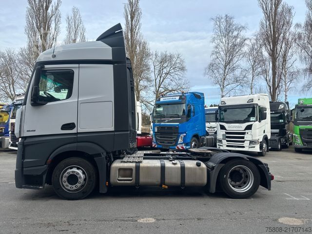 Volume tractor unit MERCEDES-BENZ Actros 1845 X-Low Retarder ACC Spur. As. HU 3x