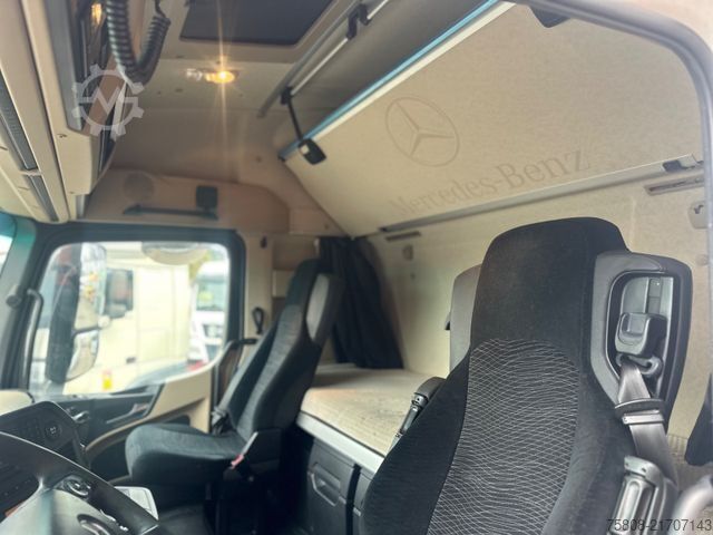 Volume tractor unit MERCEDES-BENZ Actros 1845 X-Low Retarder ACC Spur. As. HU 3x