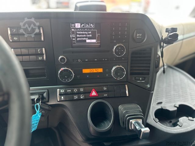 Volume tractor unit MERCEDES-BENZ Actros 1845 X-Low Retarder ACC Spur. As. HU 3x