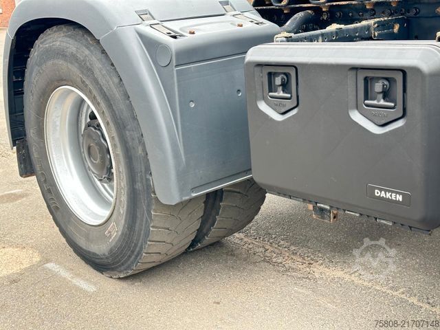 Standard tractor unit MAN 4xTGS 18.430 4x4H BLS Kipphydraulik / LOF 90