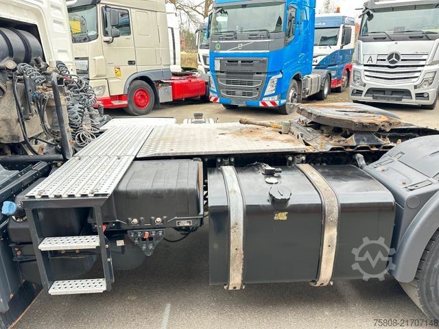 Standard tractor unit MAN 4xTGS 18.430 4x4H BLS Kipphydraulik / LOF 90