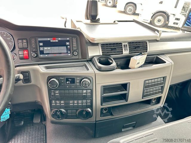 Standard tractor unit MAN 4xTGS 18.430 4x4H BLS Kipphydraulik / LOF 90