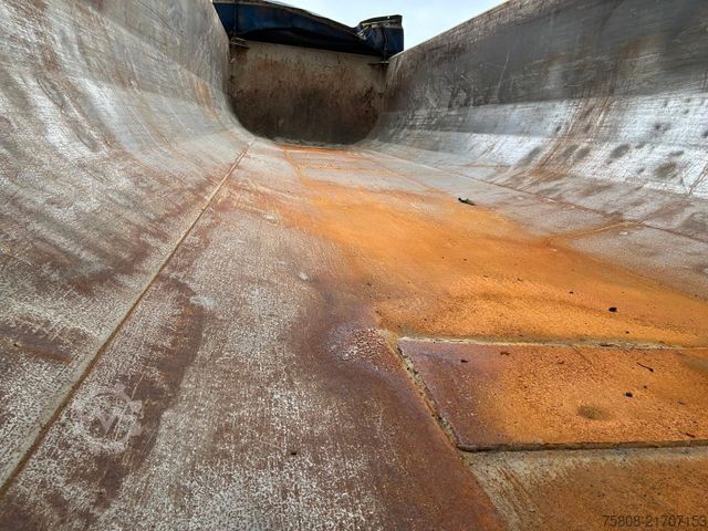 Tipper semitrailer LANGENDORF SKS-HS 24/30 Stahl 26m³ elektr Verdeck Lift