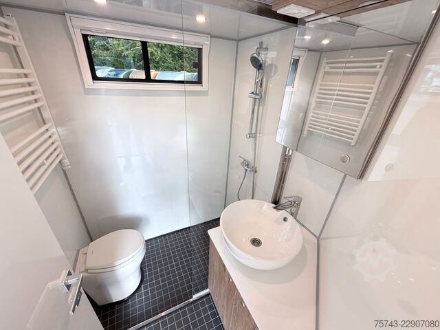 Viehtransporter LKW MERCEDES-BENZ ACTROS 1835  5 Pferde POP-OUT,  Neu