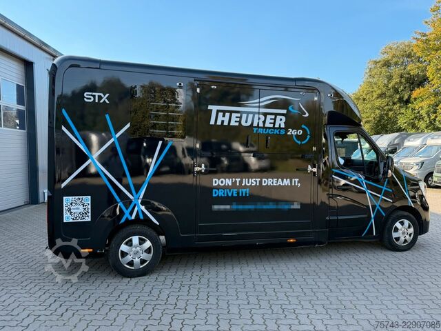 Viehtransporter RENAULT Master STX 3 Sitzer  Haras / Hengste