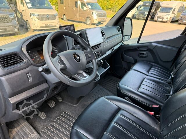 Viehtransporter RENAULT Master STX 3 Sitzer  Haras / Hengste