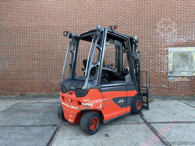Elektro 4 Rad-Stapler Linde E25-01