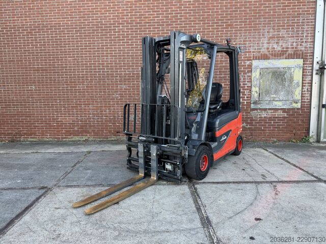Elektro 4 Rad-Stapler Linde E25-01