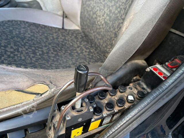 Hook arm system Ginaf X 4241 S 8x4 / VDL 35T Hook (2016) / Manual / N...