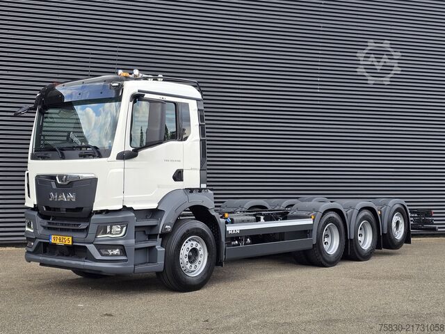Chassis with cab MAN TGS 35.440 8x4-4 BL CH / CHASSIS / PTO