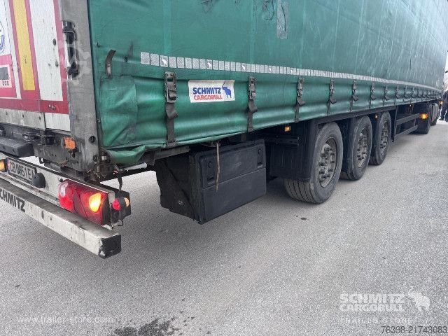 Auflieger mit Pritsche & Plane Schmitz Cargobull Curtainsider Mega