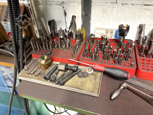 Werkzeugfräsmaschine MACMON M 100 E