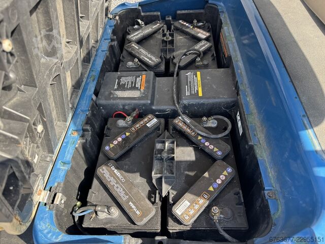 Golf car CLUBCAR PRECEDENT 4-seater Golf cart Golfcart 2007 with Charger CLUBCAR CLUBCAR PRECEDENT 4 zitter Golfkar Golfcart 2007 M