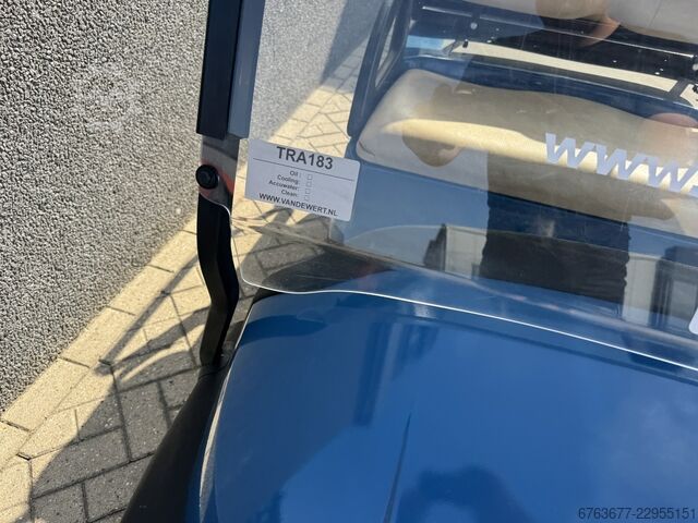 Golf car CLUBCAR PRECEDENT 4-seater Golf cart Golfcart 2007 with Charger CLUBCAR CLUBCAR PRECEDENT 4 zitter Golfkar Golfcart 2007 M