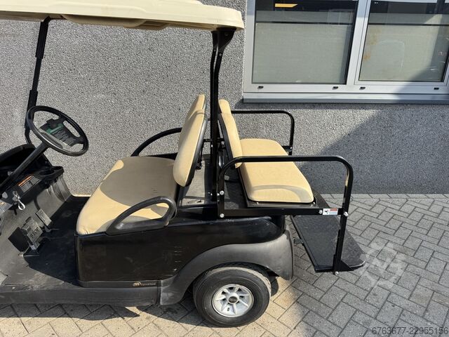 Golf car CLUBCAR PRECEDENT 4-seater Golf cart Golfcart 2007 with Charger CLUBCAR CLUBCAR PRECEDENT 4 zitter Golfkar Golfcart 2007 M