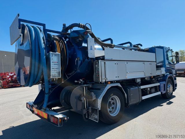 Vacuum tank truck SCANIA P310 4x2 Hvidtved Larsen Flexline 207