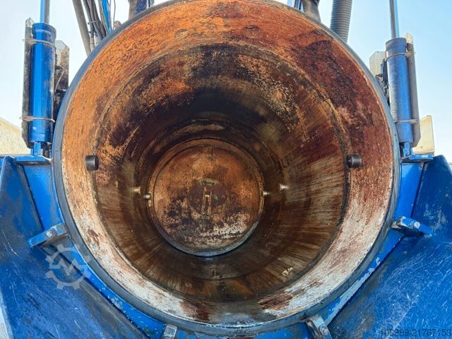 Vacuum tank truck SCANIA P310 4x2 Hvidtved Larsen Flexline 207