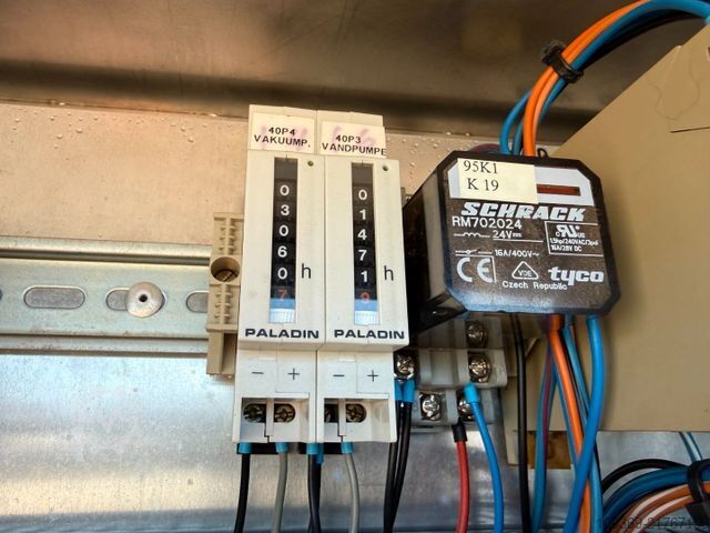 Vacuum tank truck SCANIA P310 4x2 Hvidtved Larsen Flexline 207