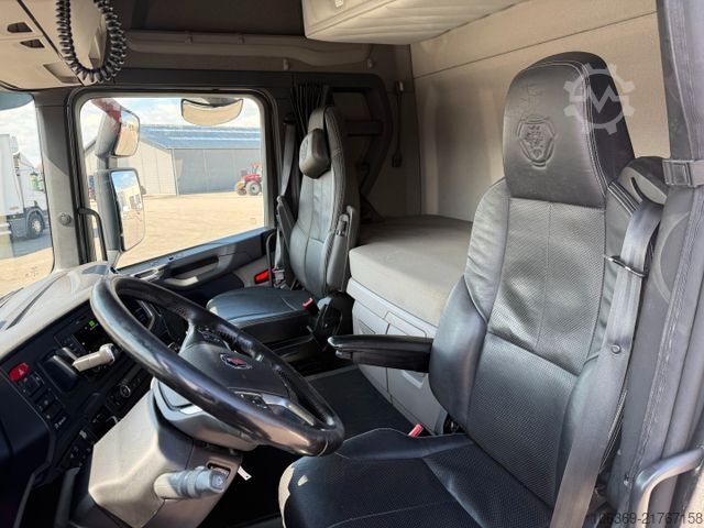 Tanker truck SCANIA R500 NGS 6x2 26 m3 Grain silo / Kompressor